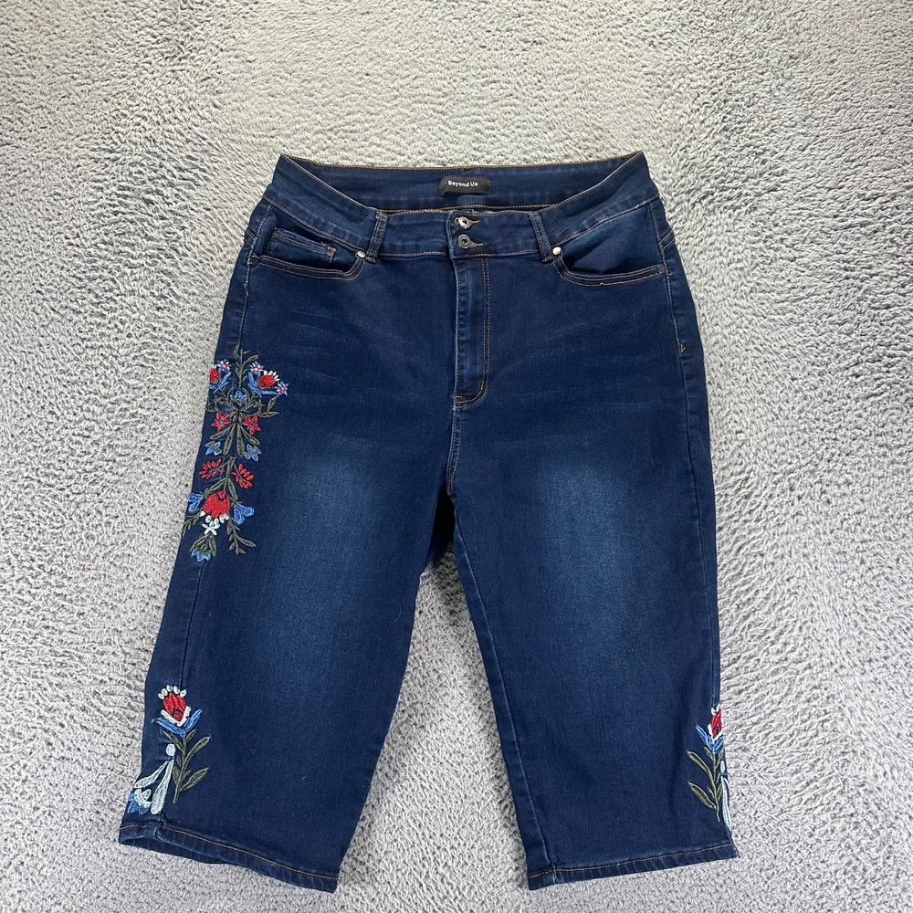 Beyond Us Jeans Womens 16 Blue Cotton Denim Capri Workwear Floral Faded Stretch